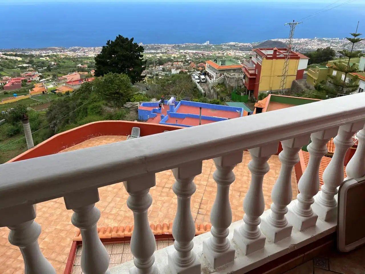 Vista exterior de Casa o chalet en venta en Los Realejos con Terraza, Amueblado y Balcón