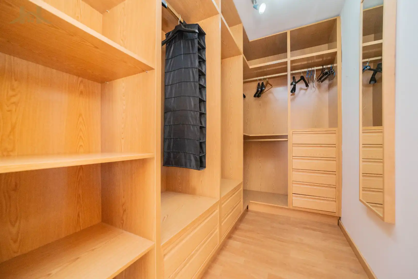 Habitación de Casa adosada en venta en Carranque con Aire acondicionado, Calefacción y Jardín privado