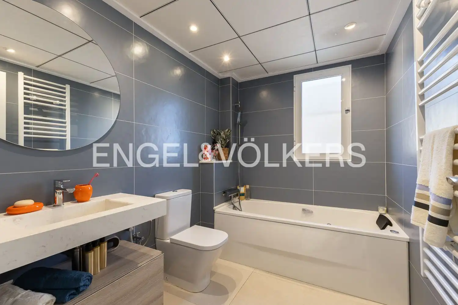 Bathroom of Houses for sale in Chiva  with Air Conditioner, Heating and Private garden