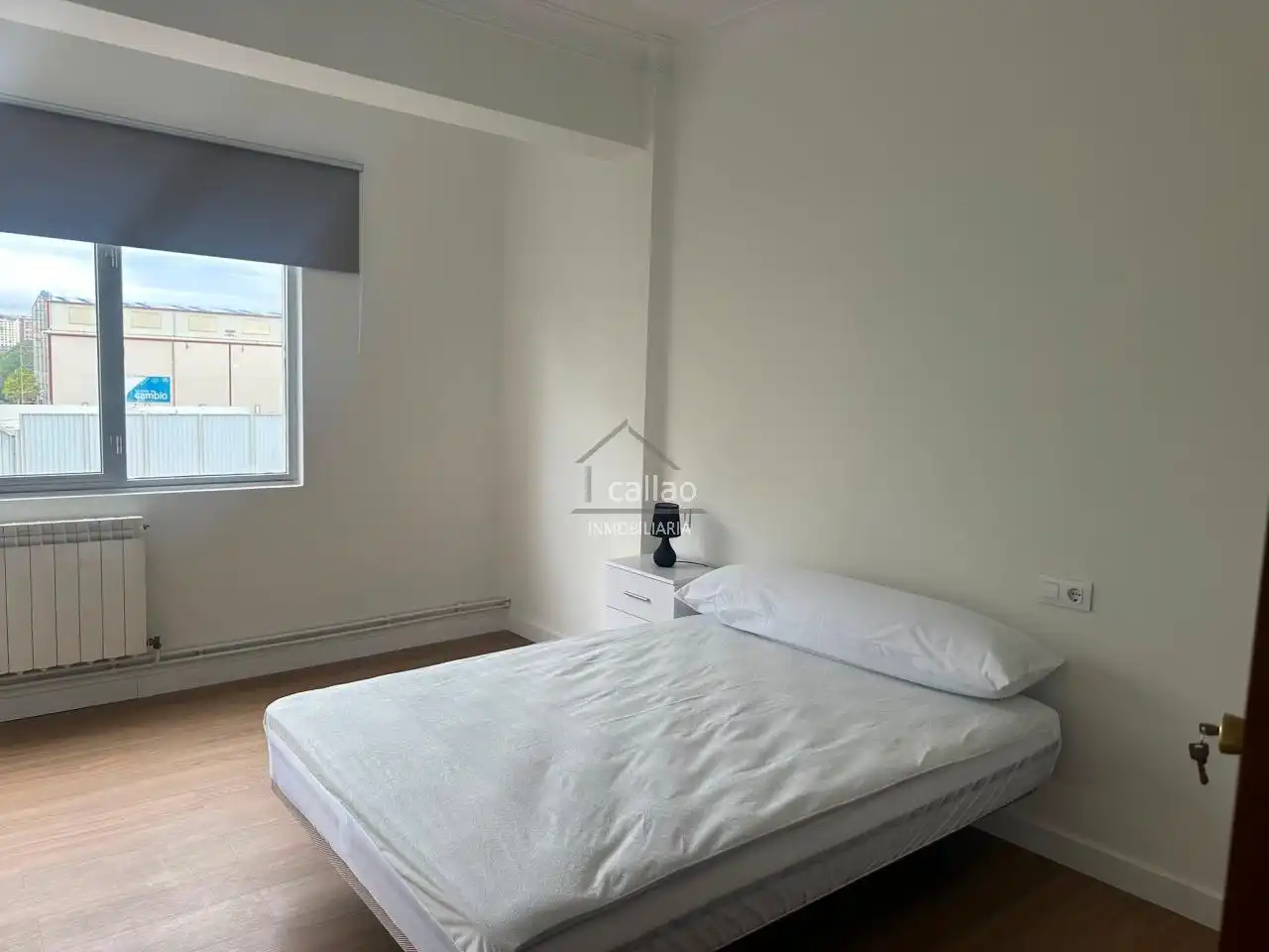 Bedroom of Flat for rent in Ferrol  with Heating and Furnished