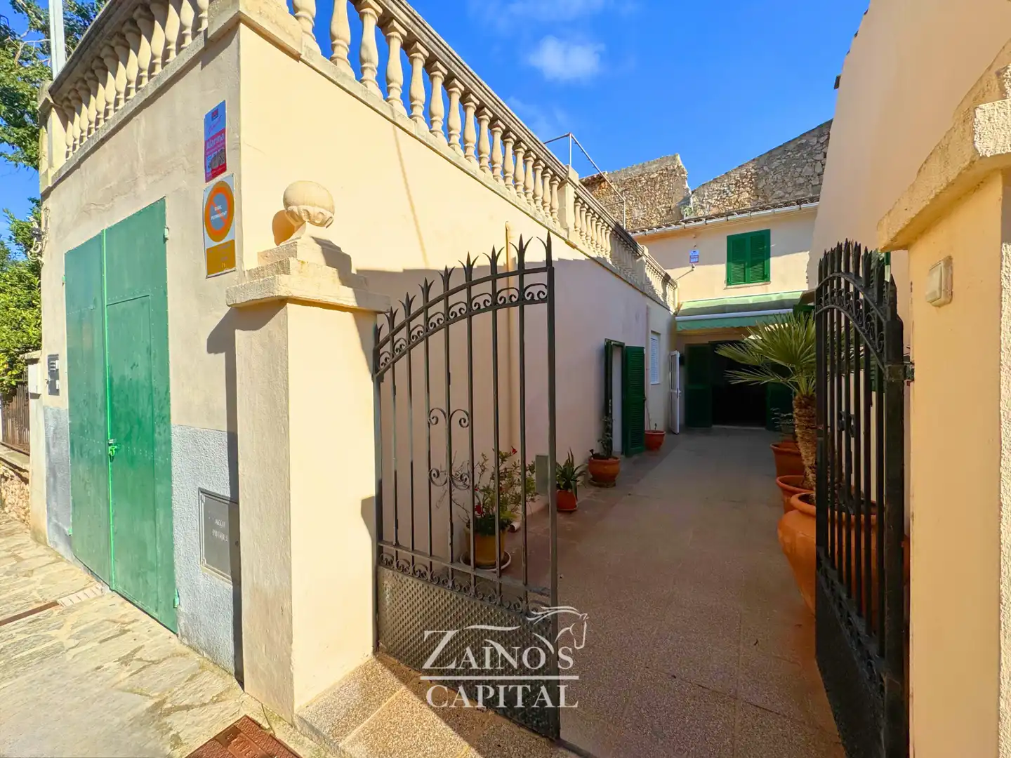 Vista exterior de Finca rústica en venda en Petra amb Terrassa i Traster