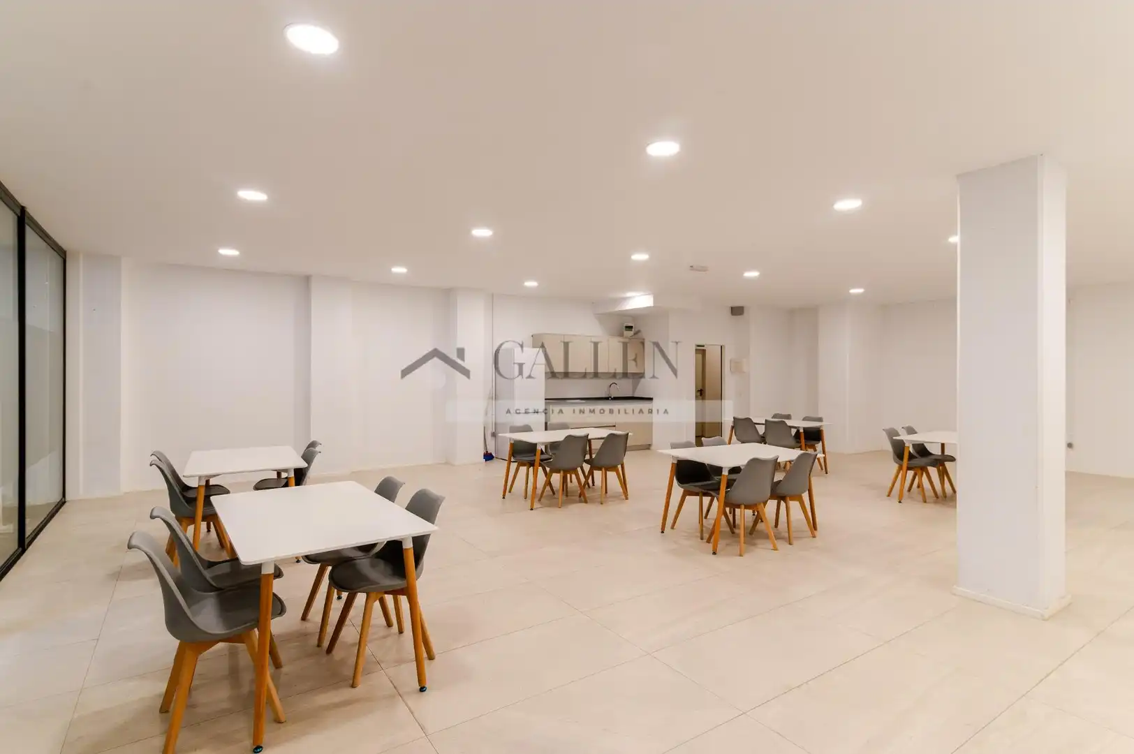 Piso en venta en Castellón de la Plana / Castelló de la Plana con Aire acondicionado, Terraza y Trastero