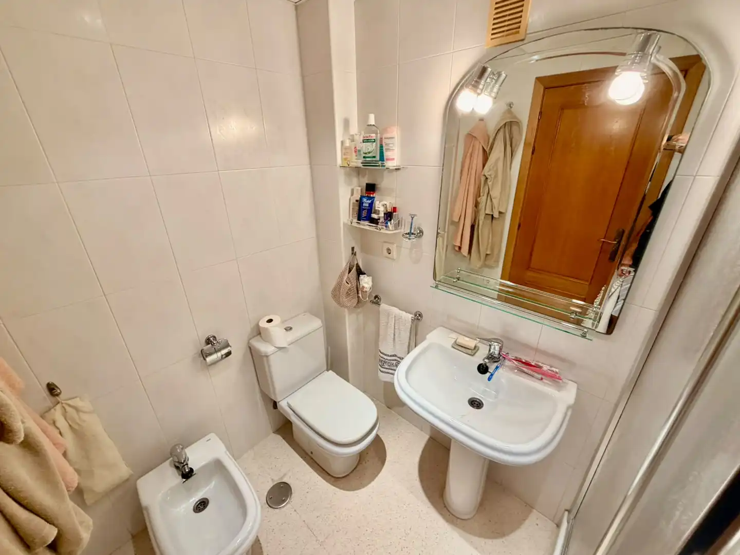 Bany de Apartament en venda en Benidorm amb Aire condicionat, Calefacció i Jardí privat