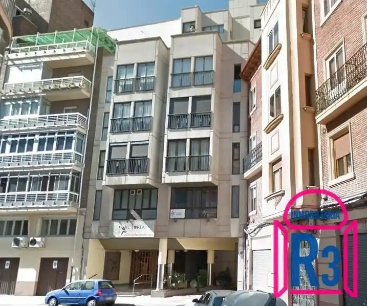 Exterior view of Flat for rent in León Capital   with Heating, Terrace and Storage room
