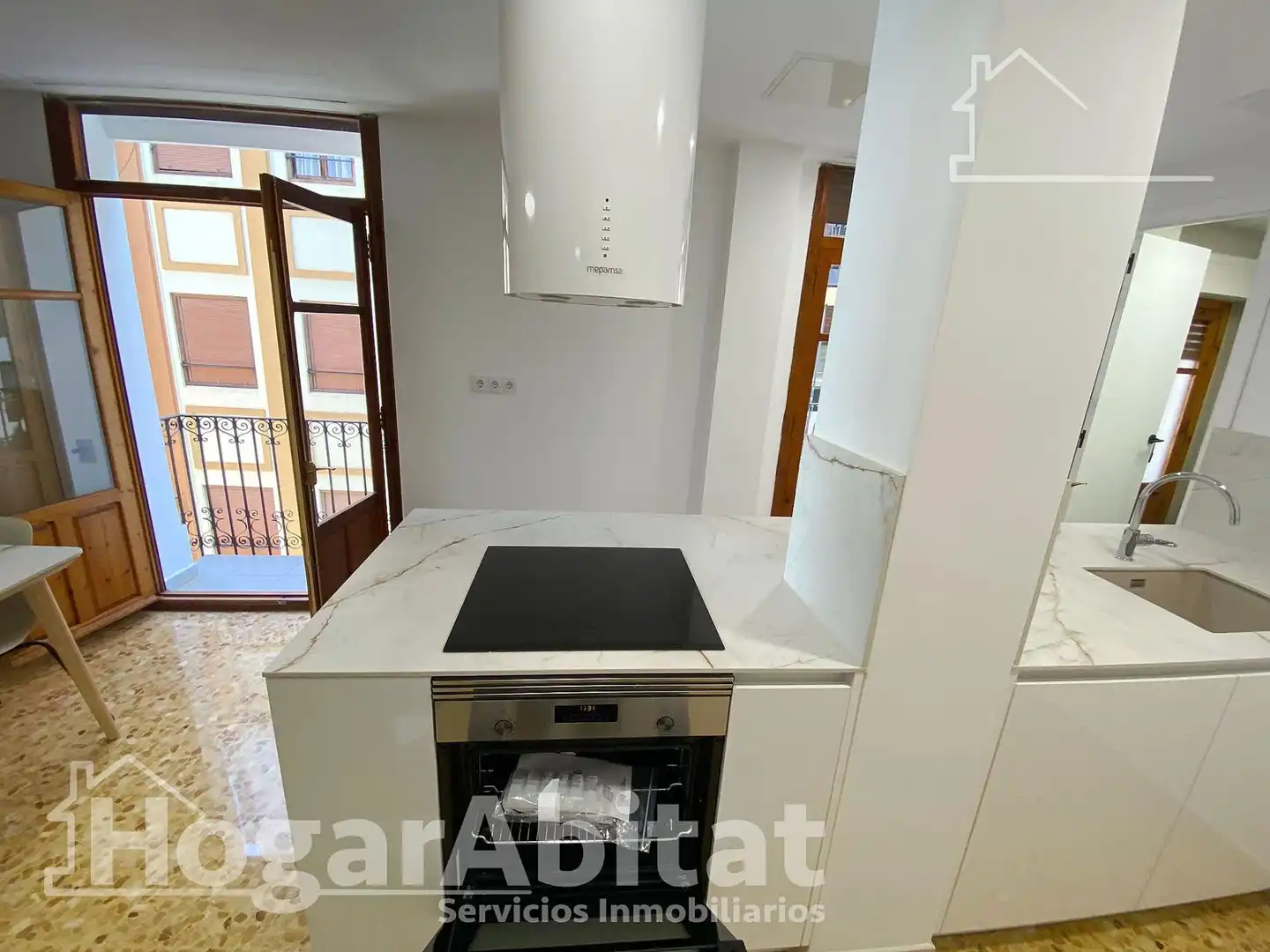Cuina de Pis en venda en Alzira amb Calefacció, Moblat i Balcó
