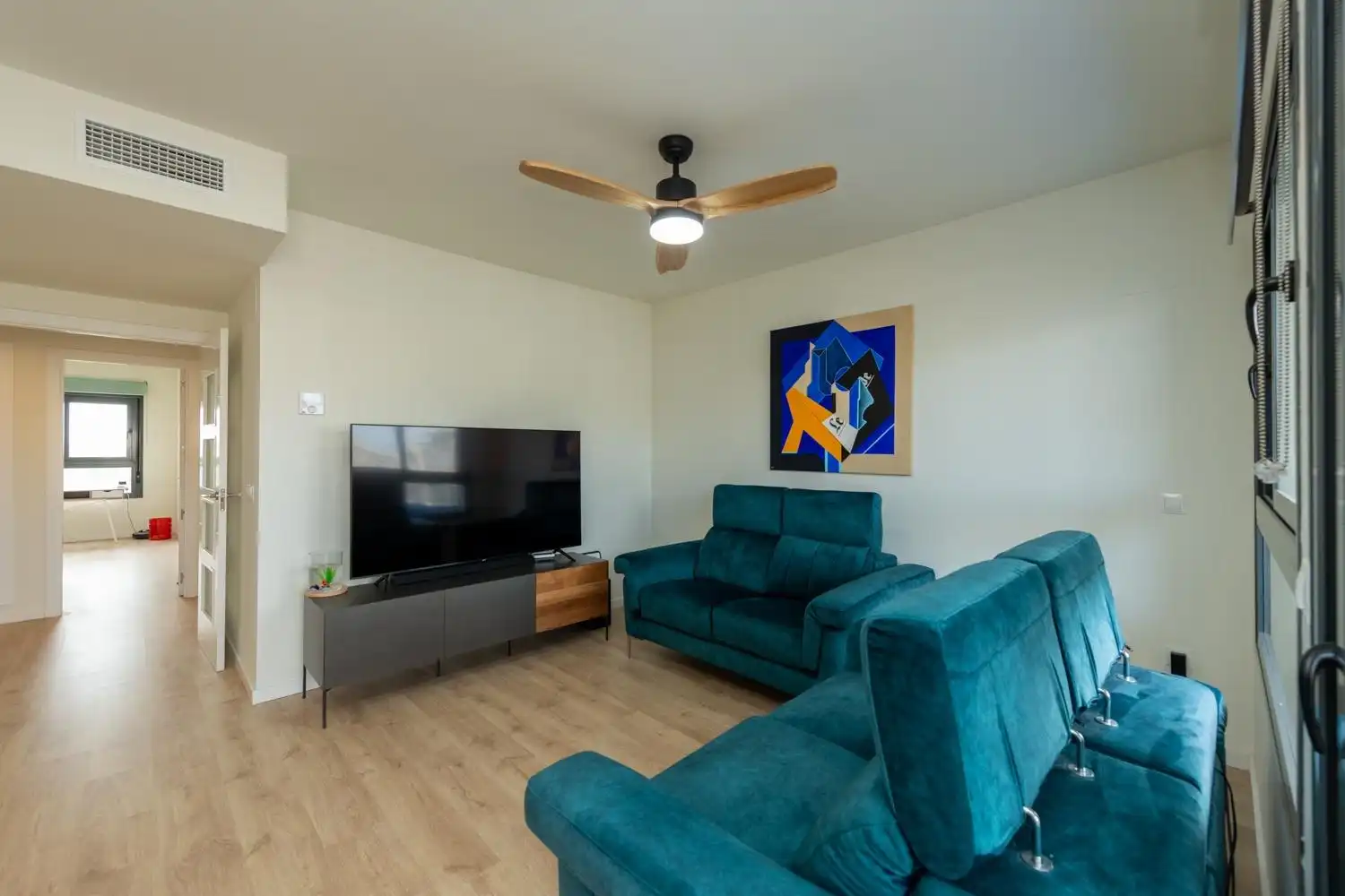 Sala d'estar de Pis en venda en Alicante / Alacant amb Aire condicionat, Jardí privat i Terrassa