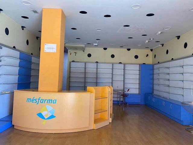 Local comercial en Alquiler en Avenida Doctor Pasteur, 20 en Ponent - Set Camins