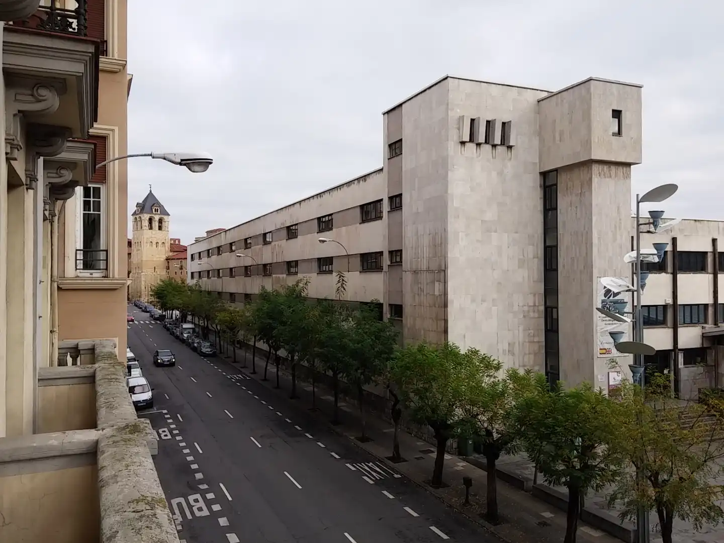 Exterior view of Flat for rent in León Capital   with Heating, Furnished and Oven