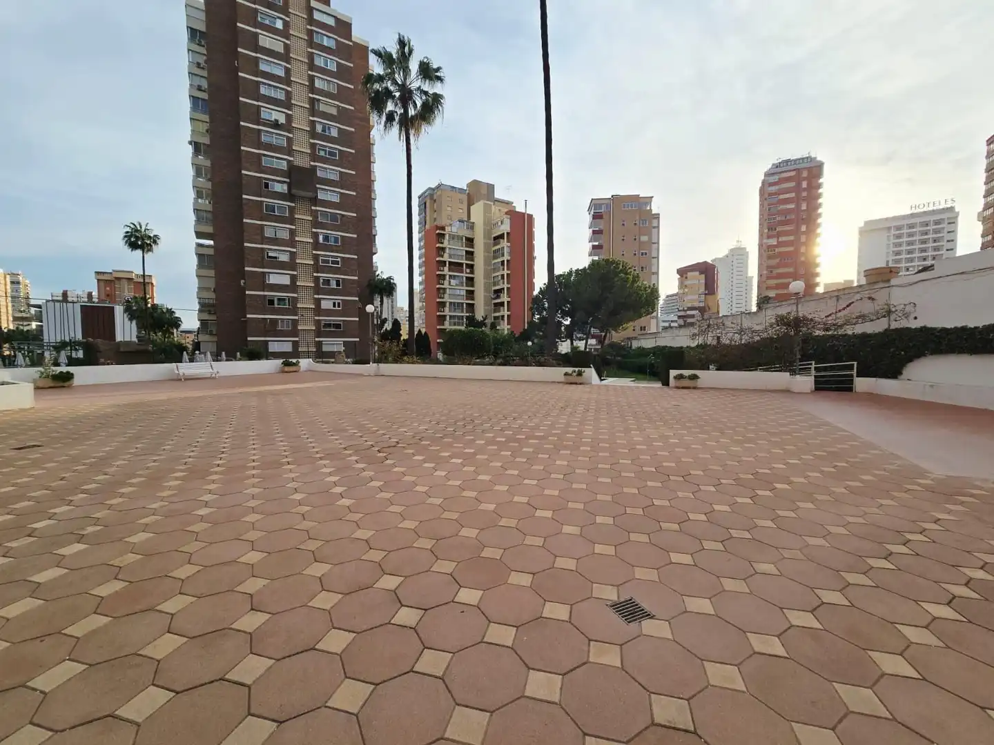 Exterior view of Flat for rent in Benidorm  with Air Conditioner, Private garden and Terrace