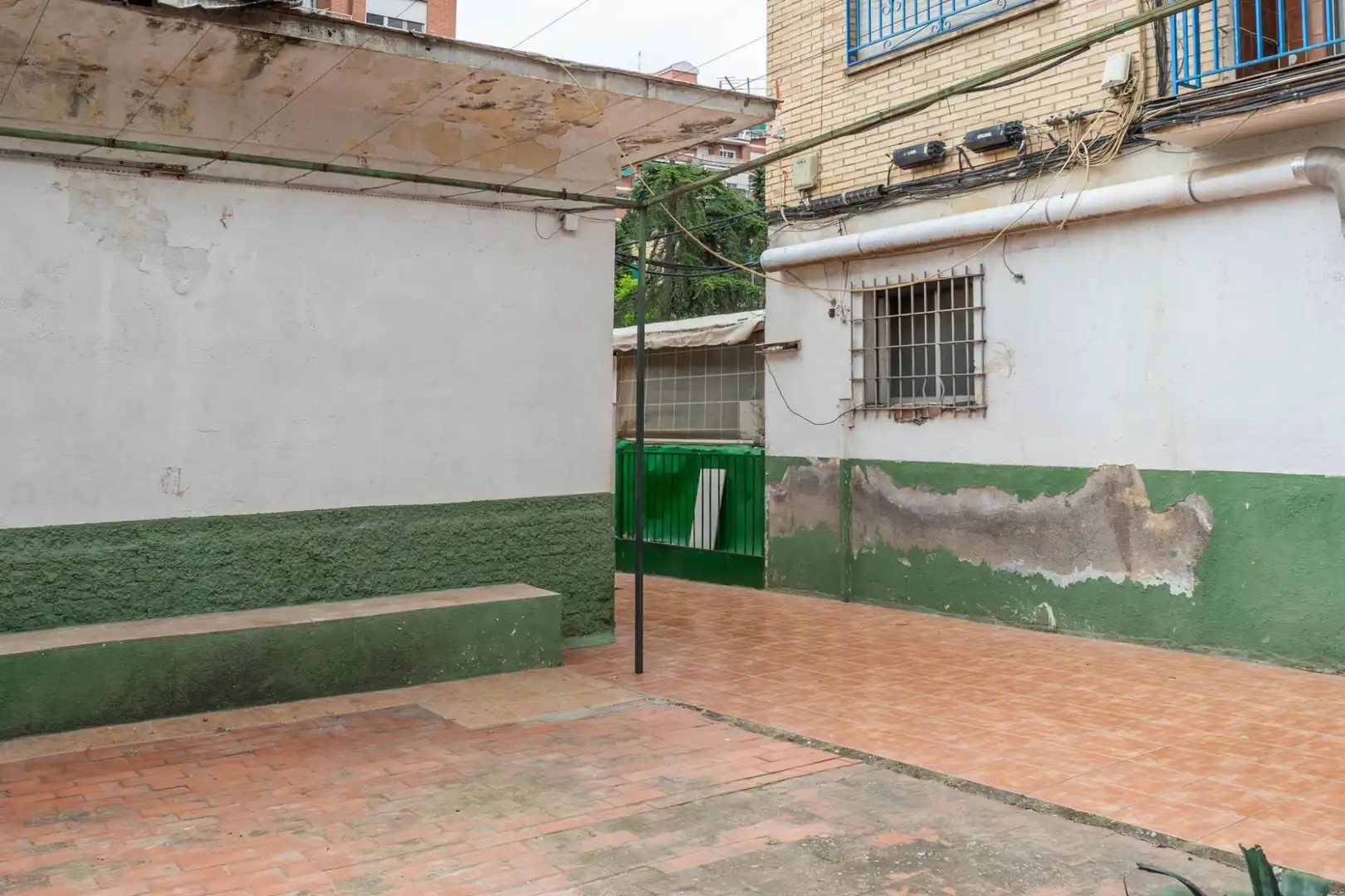 Außenansicht von Geschaftsraum zum Verkauf in Granada
