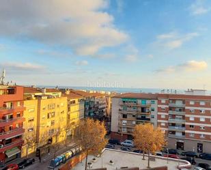 Vista exterior de Pis en venda en Mataró amb Balcó