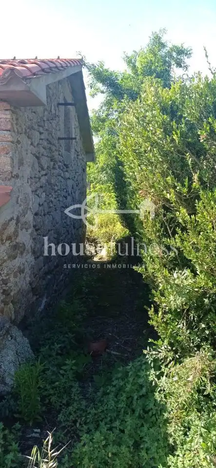 Vista exterior de Finca rústica en venda en Ferrol amb Jardí privat, Traster i Moblat