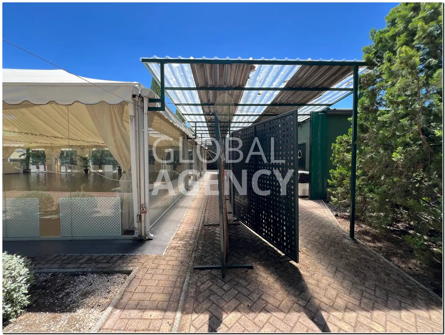 Vista exterior de Finca rústica en venda en Chinchón amb Aire condicionat, Calefacció i Jardí privat