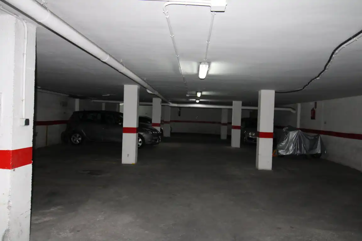 Parkplatz von Wohnung zum Verkauf in Torrevieja mit Möbliert und Balkon