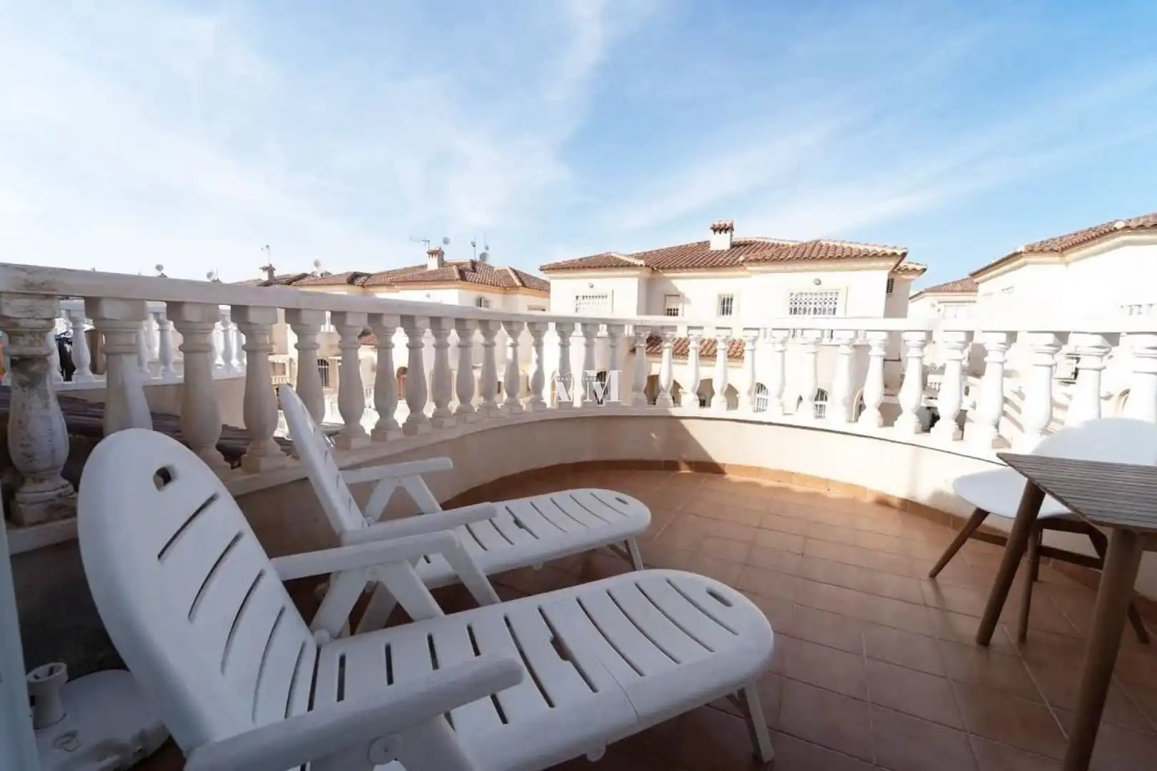 Terraza de Casa adosada de alquiler en Torrevieja con Aire acondicionado, Jardín privado y Terraza