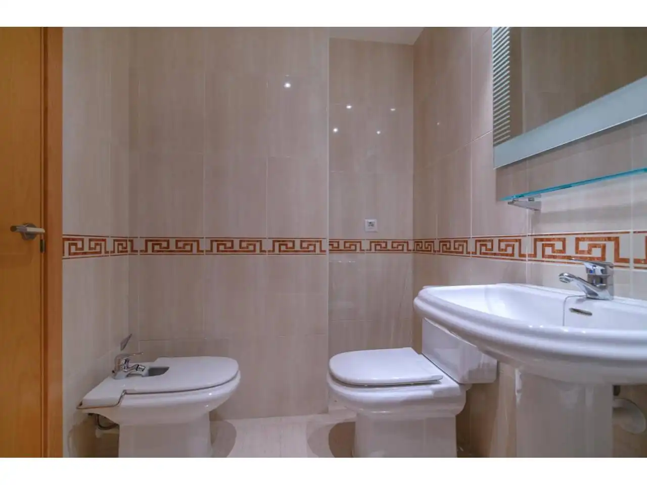 Baño de Piso en venta en Tossa de Mar con Aire acondicionado, Calefacción y Balcón