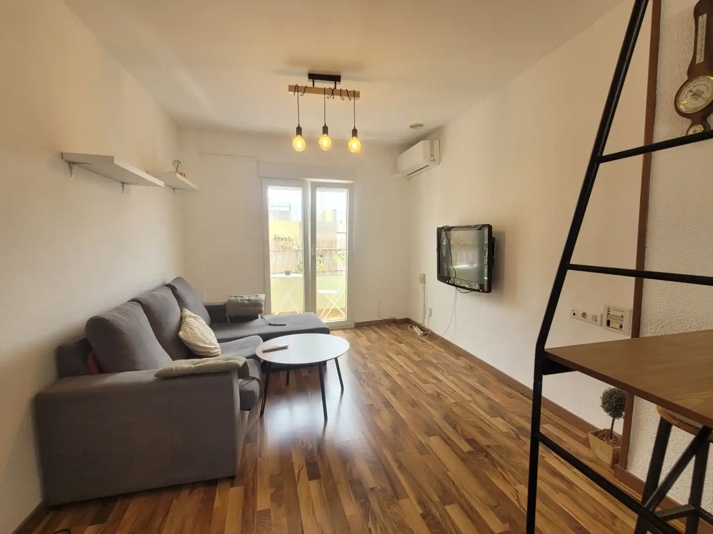 Sala de estar de Piso en venta en Maracena con Lavadora, Microondas y Balcón