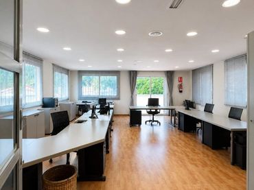 Oficina en alquiler en Carrer de Lisboa