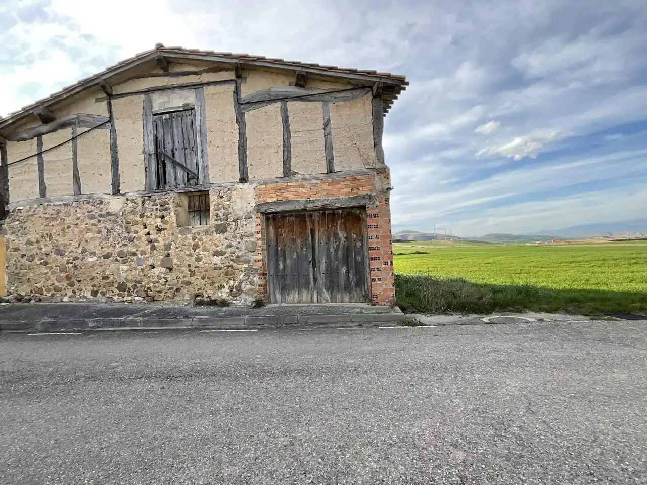 Vista exterior de Local en venta en Bascuñana