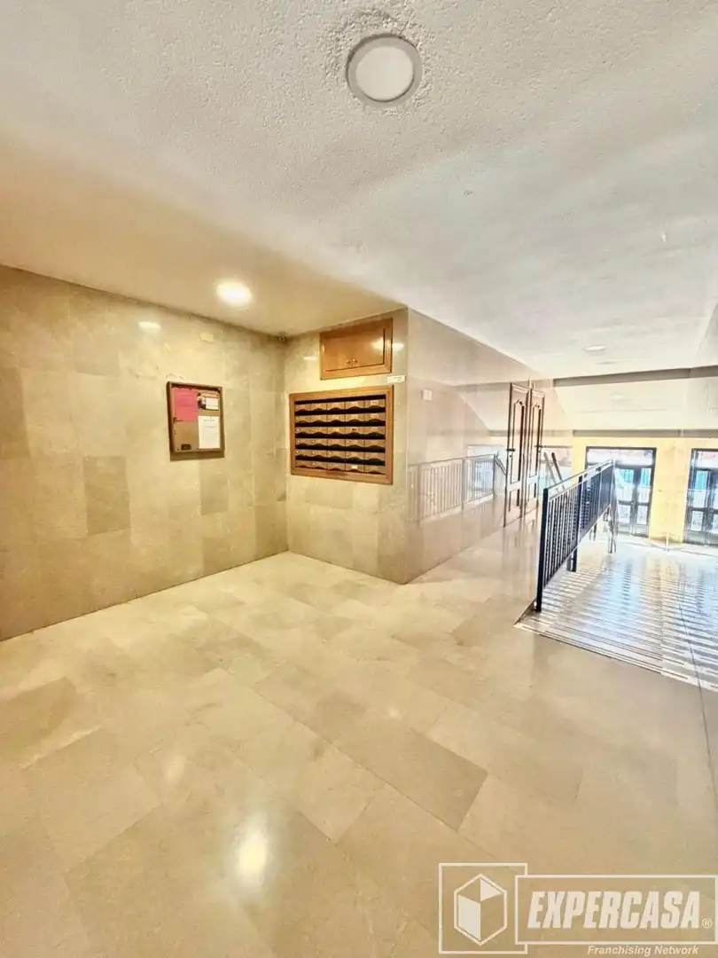 Piso en venta en Valencia con Aire acondicionado y Amueblado