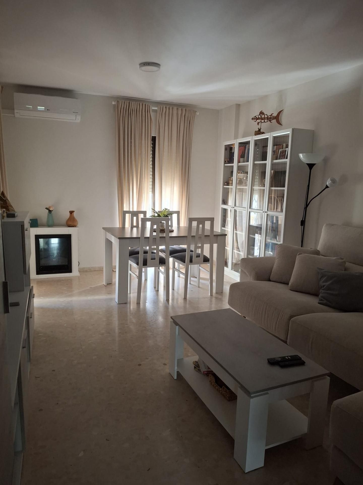 Sala d'estar de Pis en venda en Jerez de la Frontera amb Terrassa i Balcó