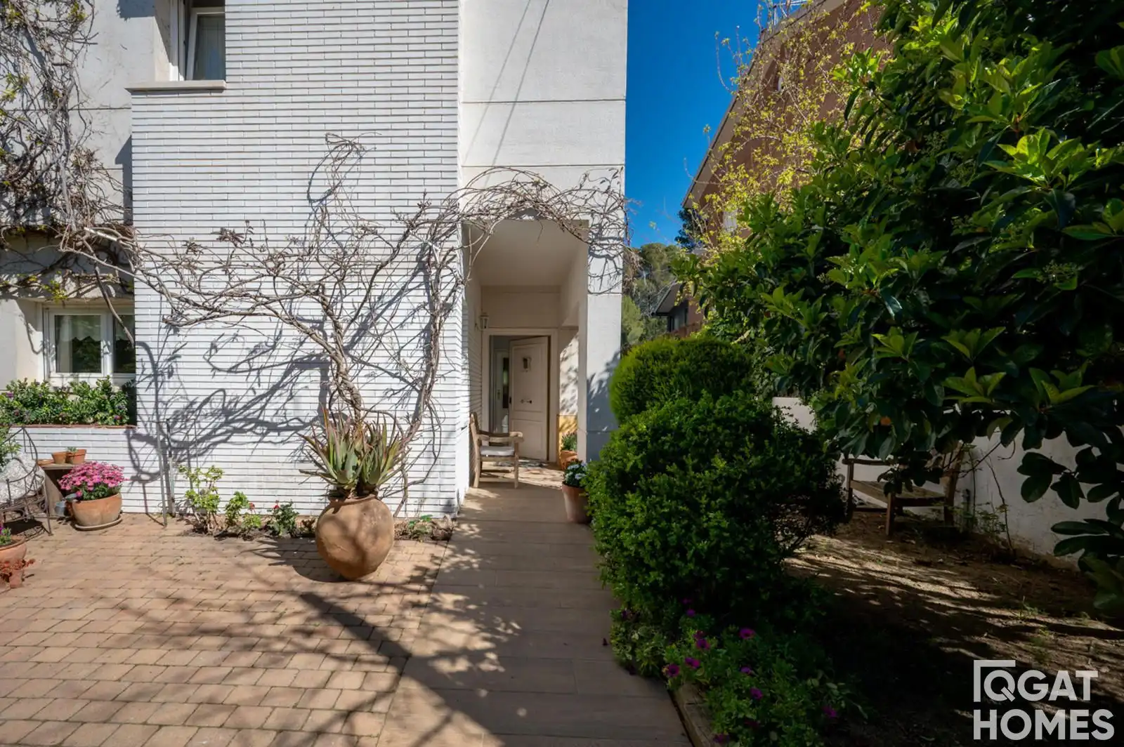 Vista exterior de Casa o xalet en venda en Rubí amb Calefacció, Terrassa i Traster