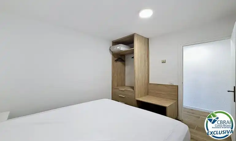 Bedroom of Flat for sale in Roses  with Heating, Terrace and Furnished