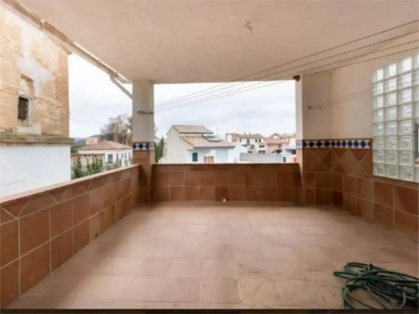 Terrassa de Casa adosada en venda en Villamena amb Traster, Moblat i Balcó
