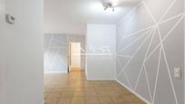 Flat for sale in Vic  with Air Conditioner, Heating and Storage room