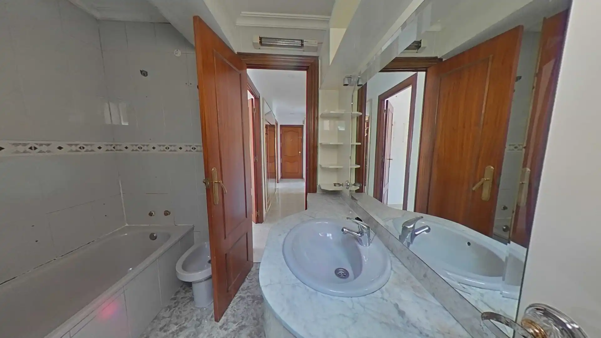 Baño de Piso en venta en Pedanías Este