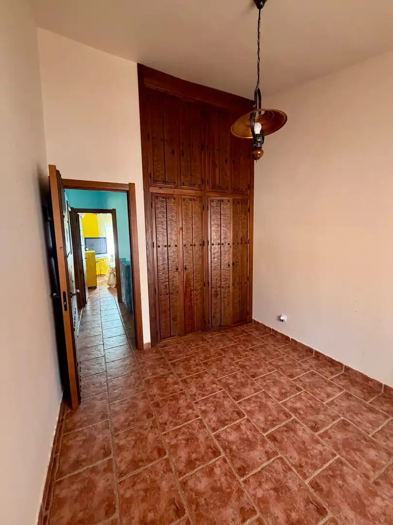 Casa adosada en venda en Algeciras amb Aire condicionat i Traster