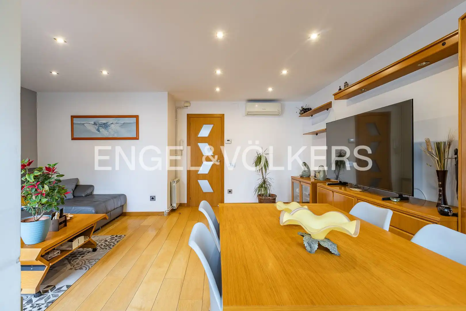 Esszimmer von Wohnung zum Verkauf in Barcelona mit Klimaanlage, Heizung und Abstellraum