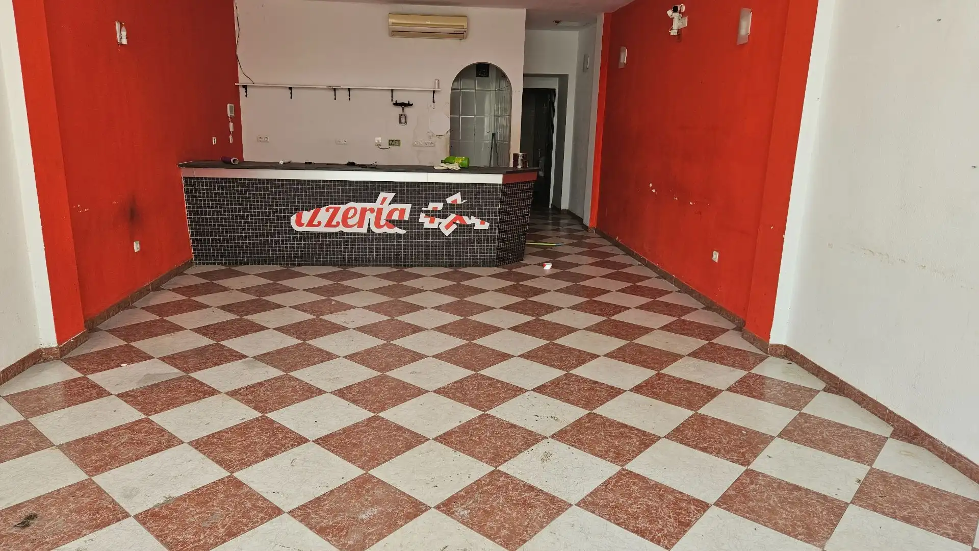 Local comercial en venta en Laguna Beach, imagen 2