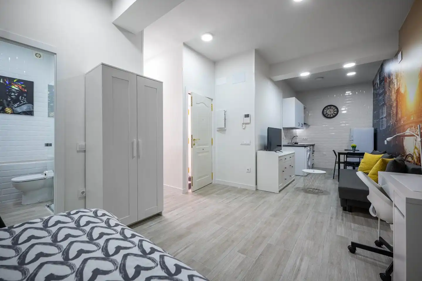 Habitación de Planta baja en venta en Ávila con Calefacción y Amueblado