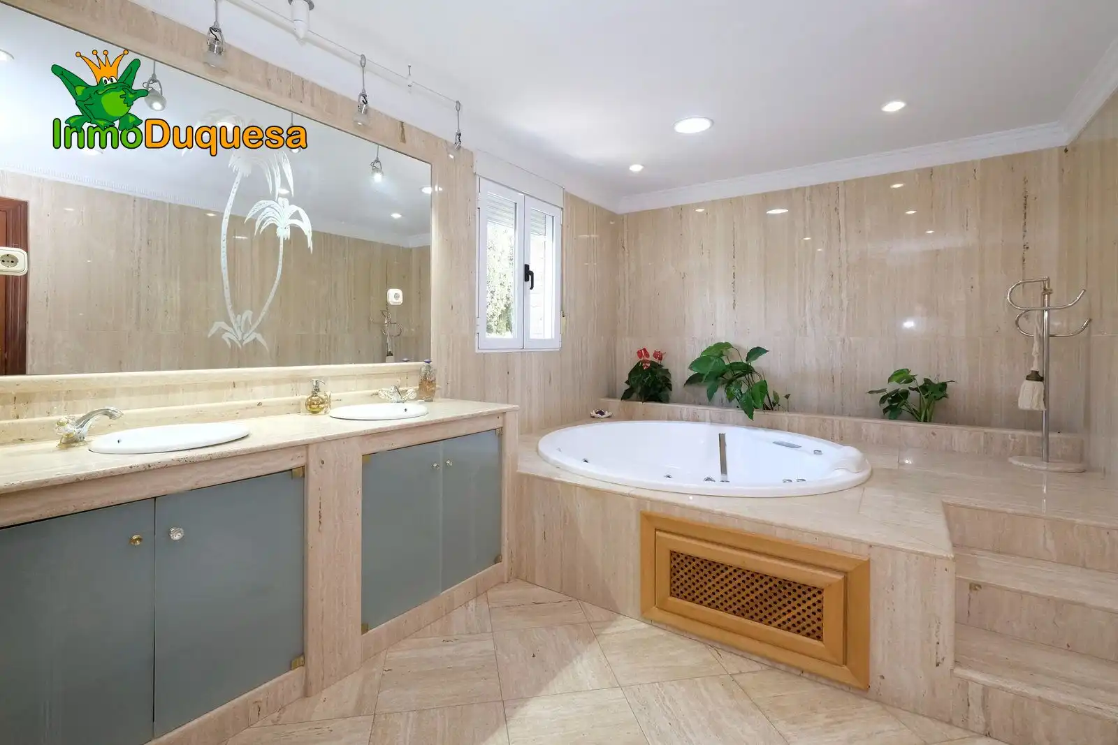 Chalet con piscina en venta en Padul, imagen 3