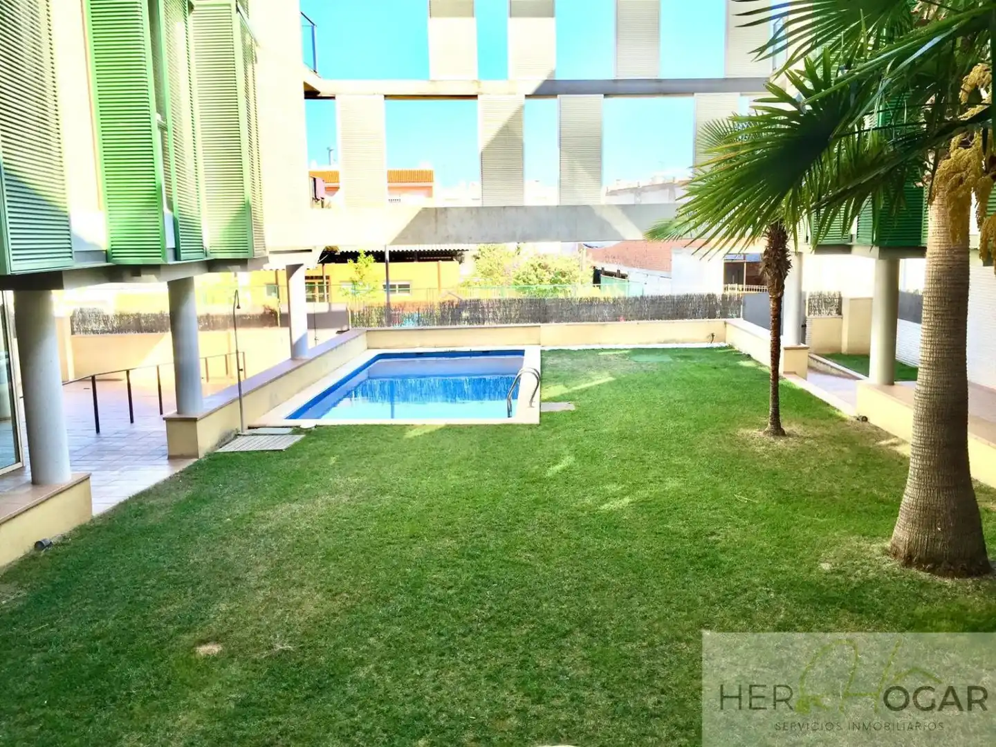 Flat with pool for sale in Platges