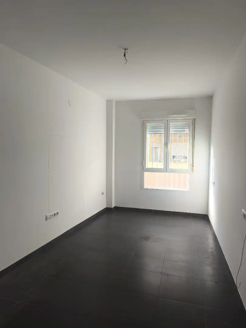 Piso con ascensor en venta en Cúllar Vega, imagen 3