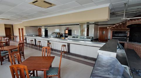 Foto 5 de Edificio en venta en N-6, 86, Villacastín, Segovia