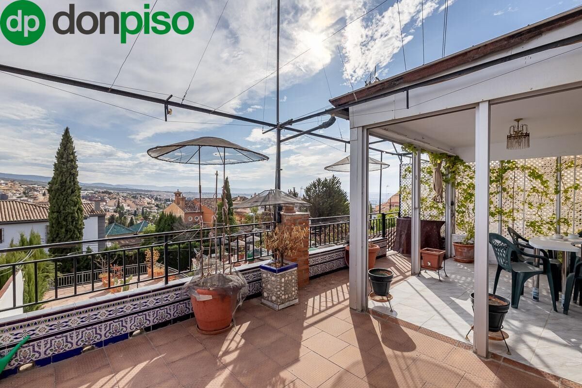 Terrace of House or chalet for sale in Monachil  with Air Conditioner, Private garden and Terrace
