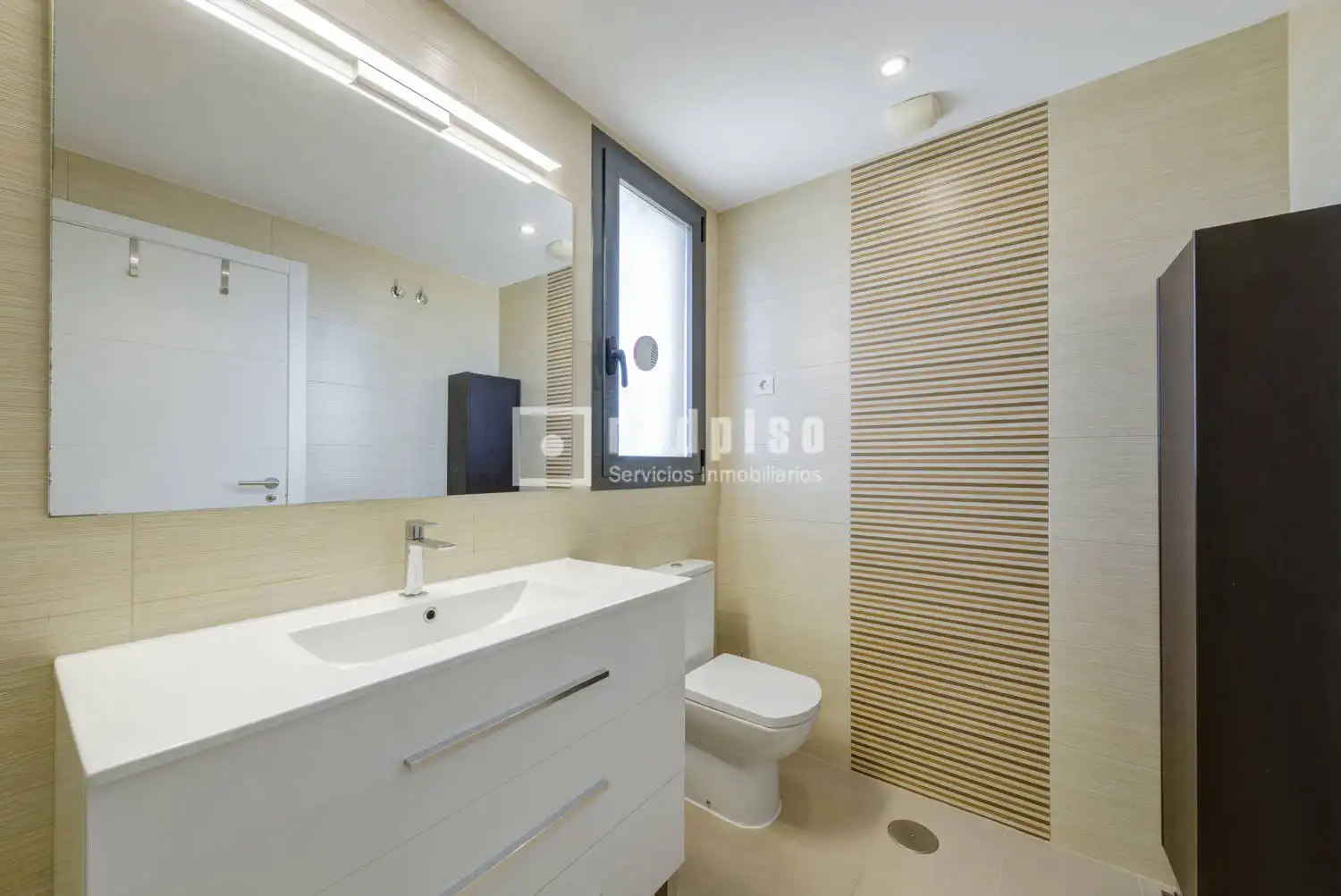 Bathroom of Flat for sale in Boadilla del Monte  with Air Conditioner, Heating and Private garden