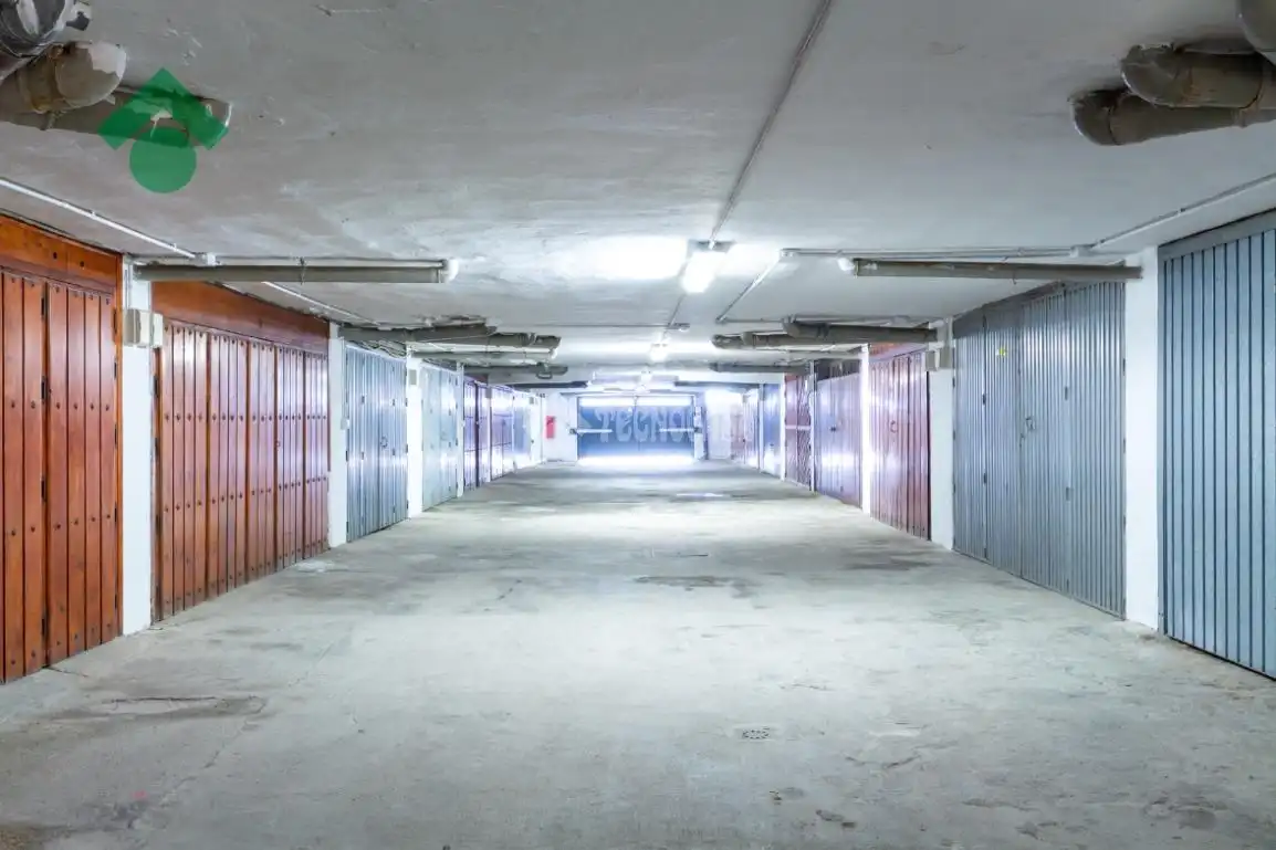 Garage zum Verkauf in Nerja