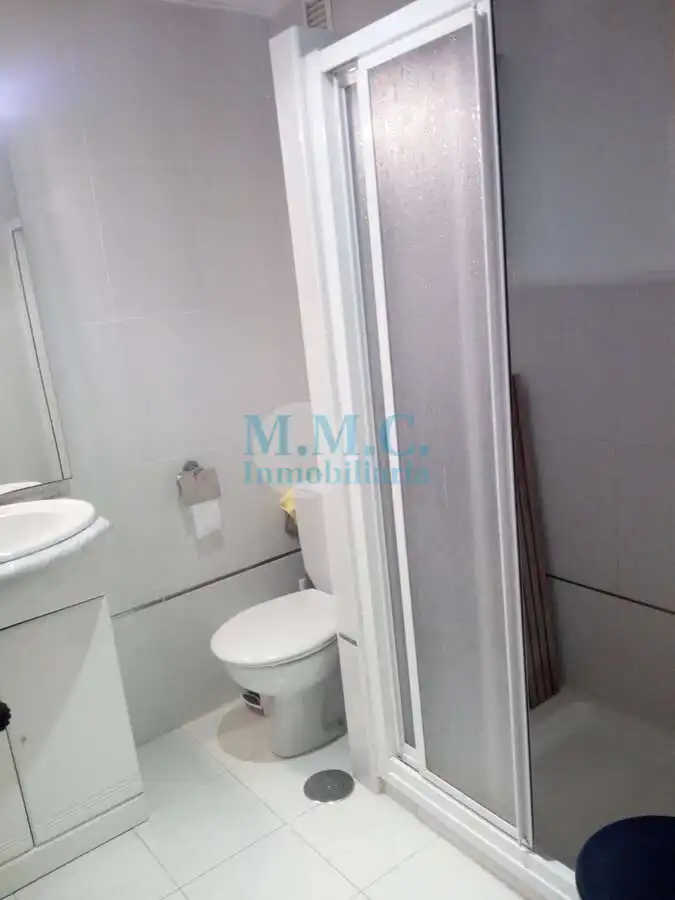 Badezimmer von Wohnung zur Miete in Roquetas de Mar mit Klimaanlage, Terrasse und Möbliert