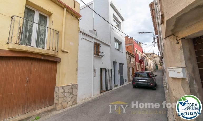 Vista exterior de Casa o chalet en venta en Castelló d'Empúries con Amueblado