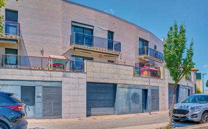 Exterior view of Single-family semi-detached for sale in Beriáin  with Terrace and Balcony