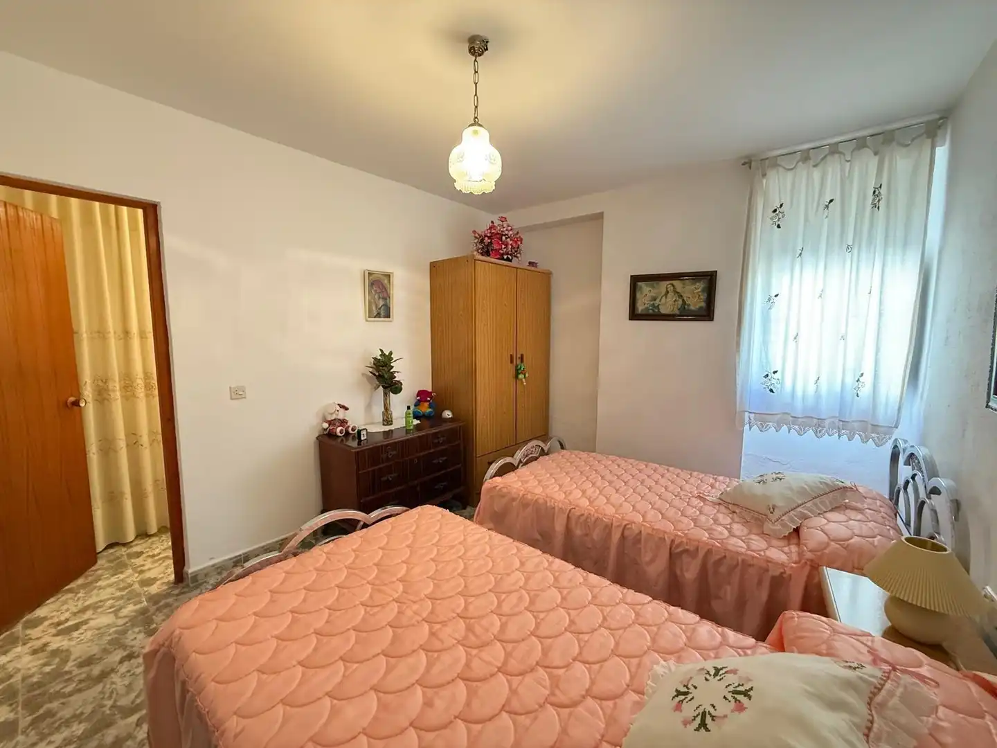 Habitación de Casa o chalet en venta en Villanueva de Algaidas con Aire acondicionado, Calefacción y Jardín privado
