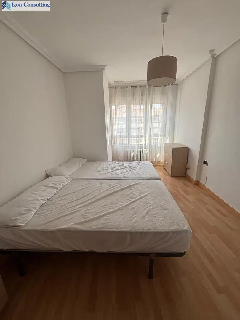 Bedroom of Flat for rent in Albacete  with Furnished and Balcony