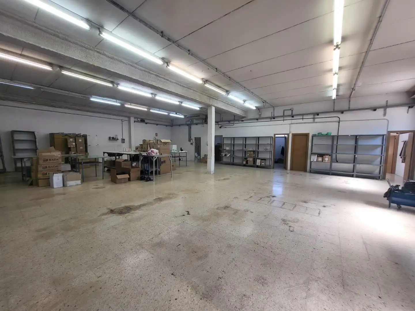 Fabrikhallen zum Verkauf in Igualada