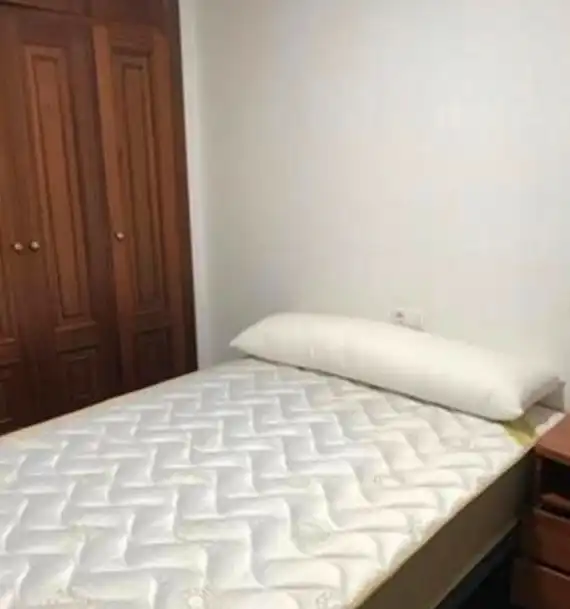 Bedroom of Flat for rent in Santiago de Compostela   with Furnished