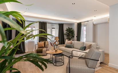 Wohnzimmer von Wohnung zum verkauf in  Madrid Capital mit Klimaanlage und Terrasse