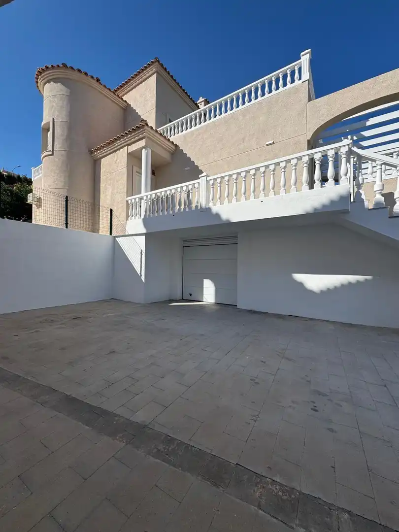 Reihenhaus mit Terrasse zum Verkauf in ORIOLA 57, imagen 3